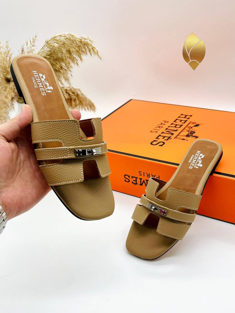 Γυναικείες παντόφλες Hermes
