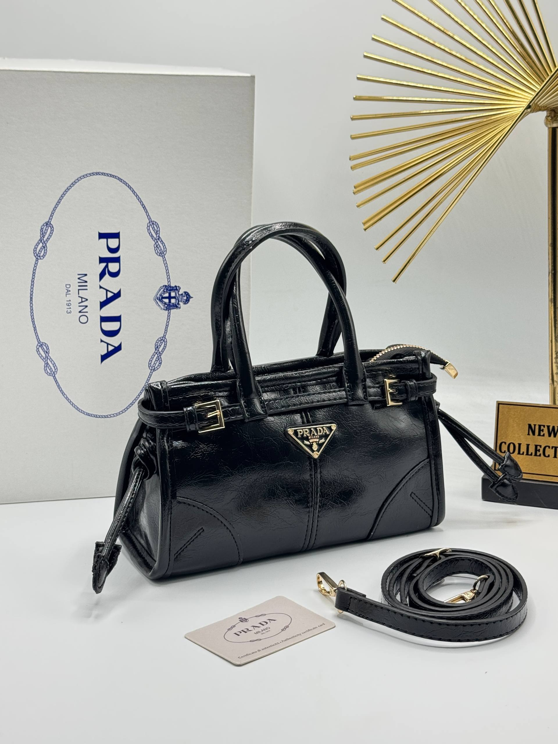 Γυναικεία τσάντα Prada