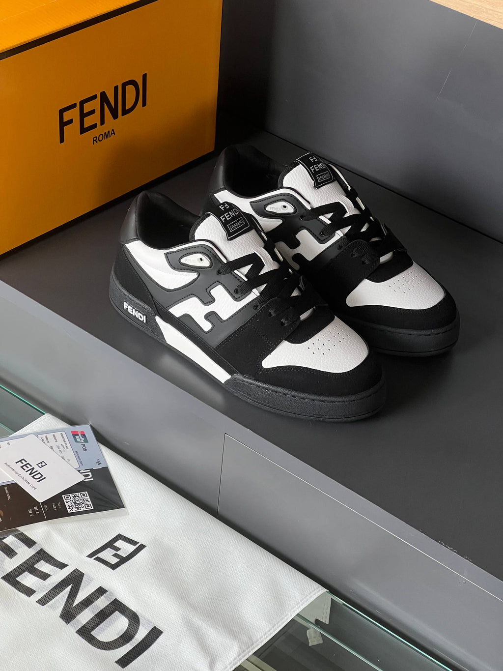 Ανδρικά παπούτσια Fendi