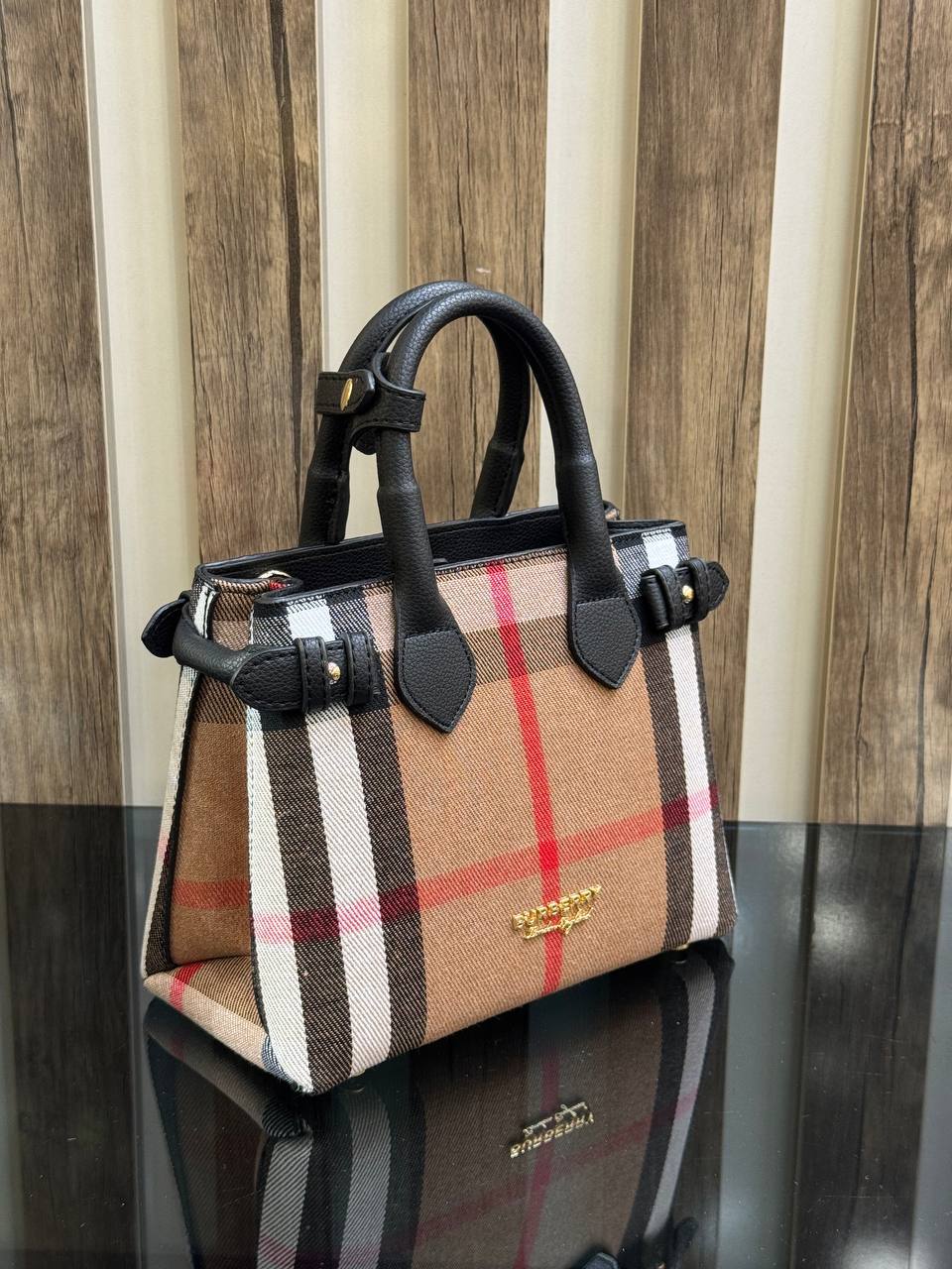 Γυναικεία τσάντα BURBERRY
