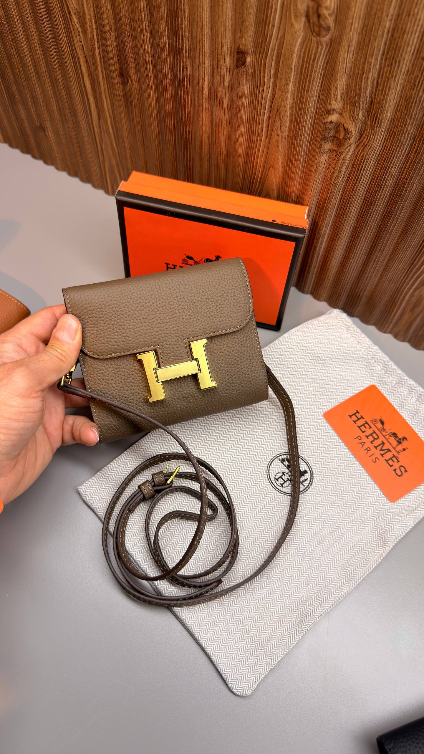 Hermes δερμάτινο πορτοφόλι
