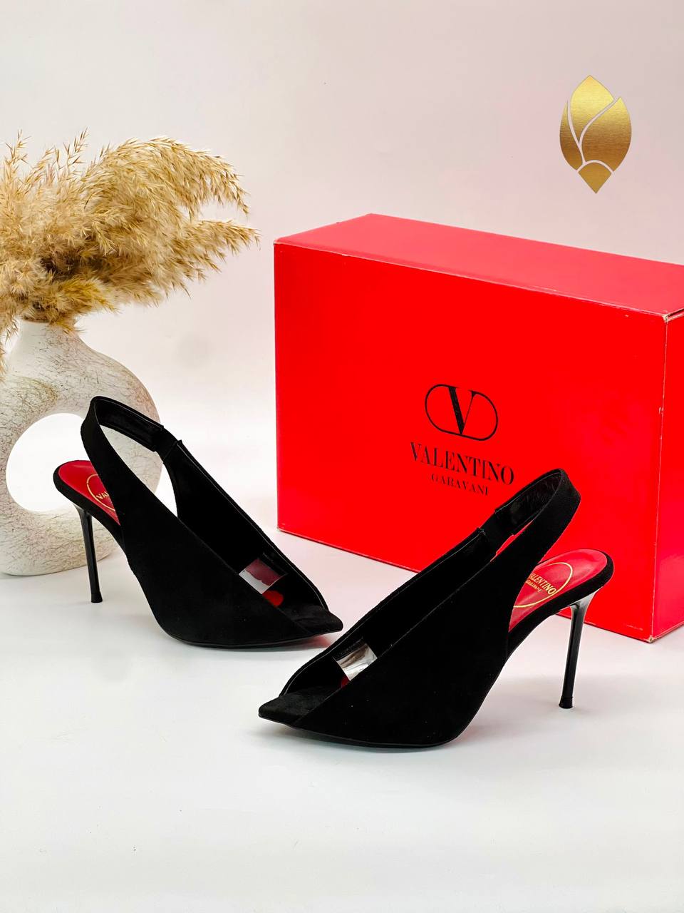 Γυναικεία παπούτσια Valentino