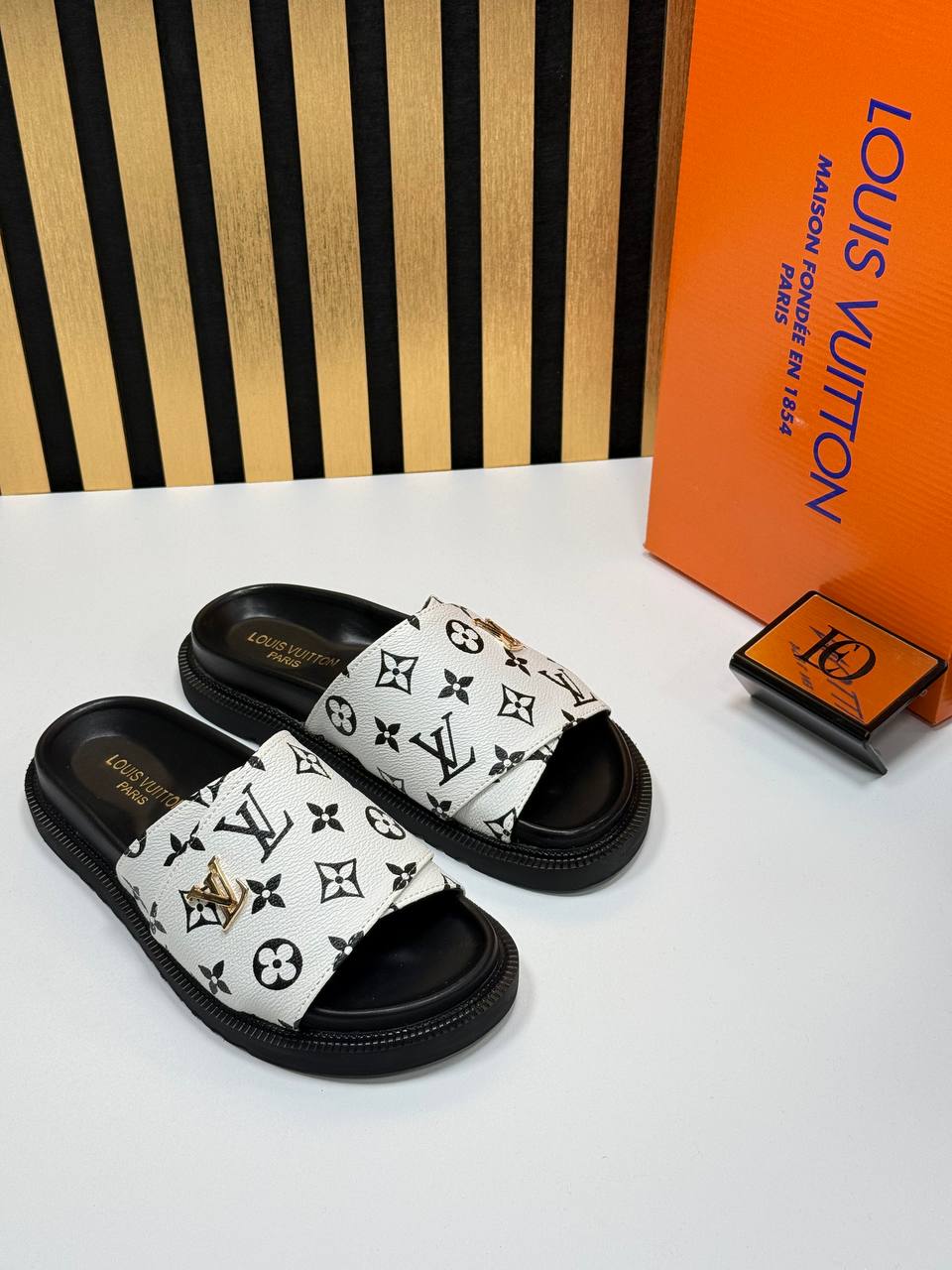 Γυναίκες παντόφλες Louis Vuitton