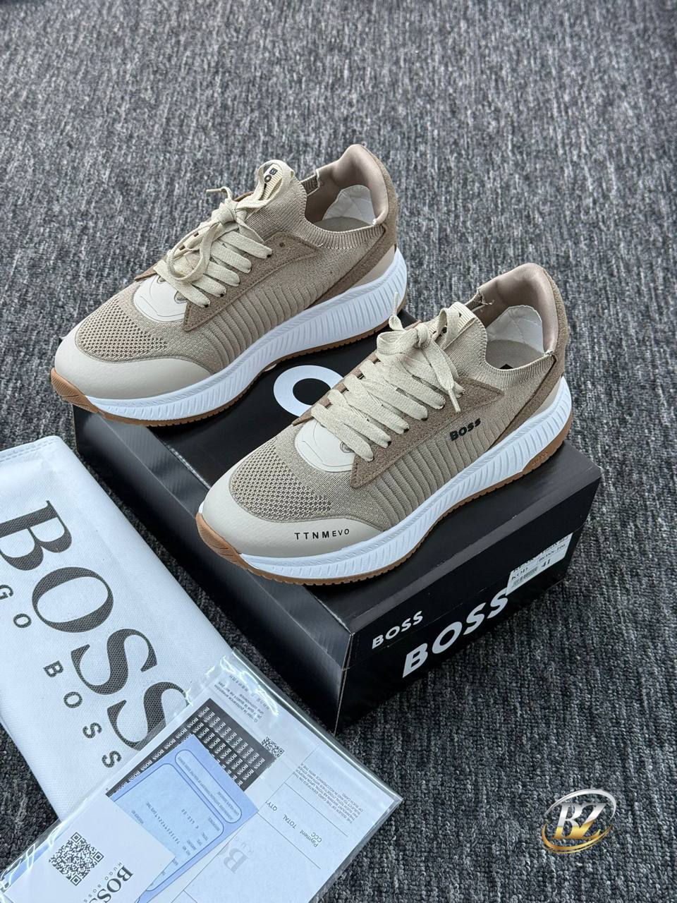 Ανδρικά παπούτσια Boss