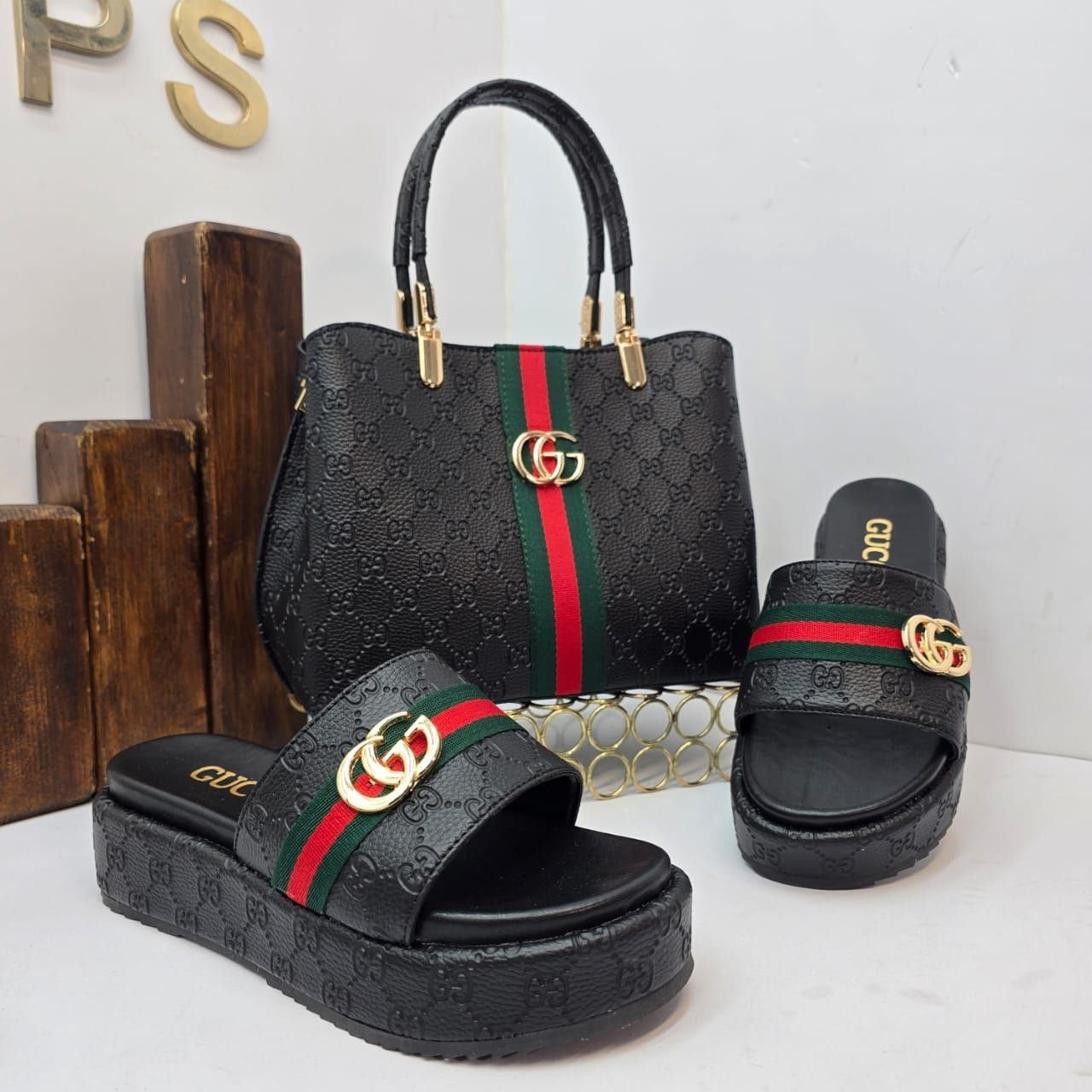 Γυναικείο σετ Shoes& Bag Gucci