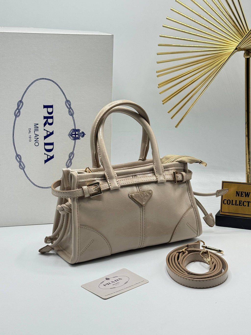 Γυναικεία τσάντα Prada