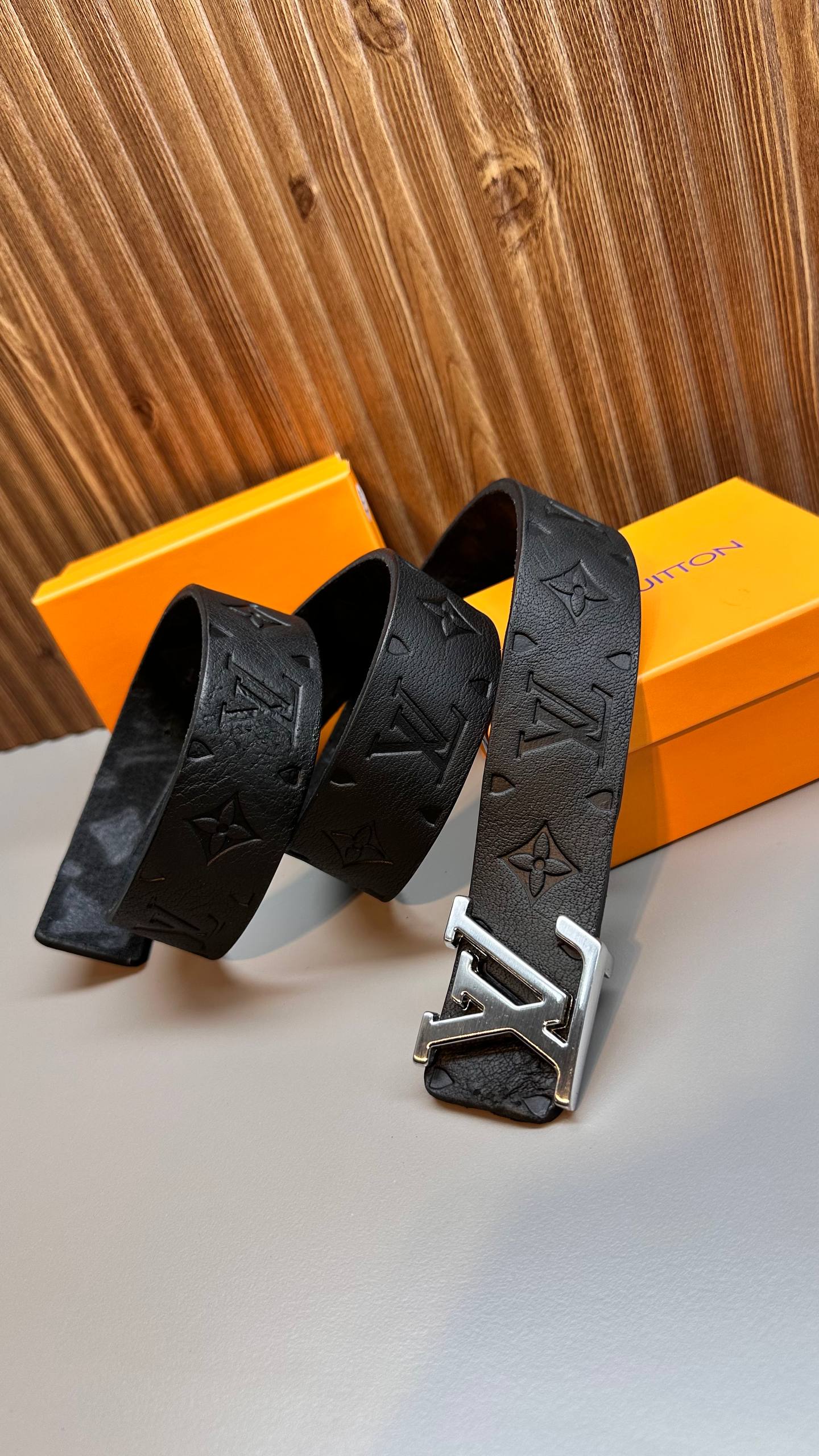 Ανδρική ζώνη Louis Vuitton