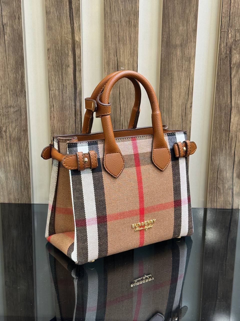 Γυναικεία τσάντα BURBERRY
