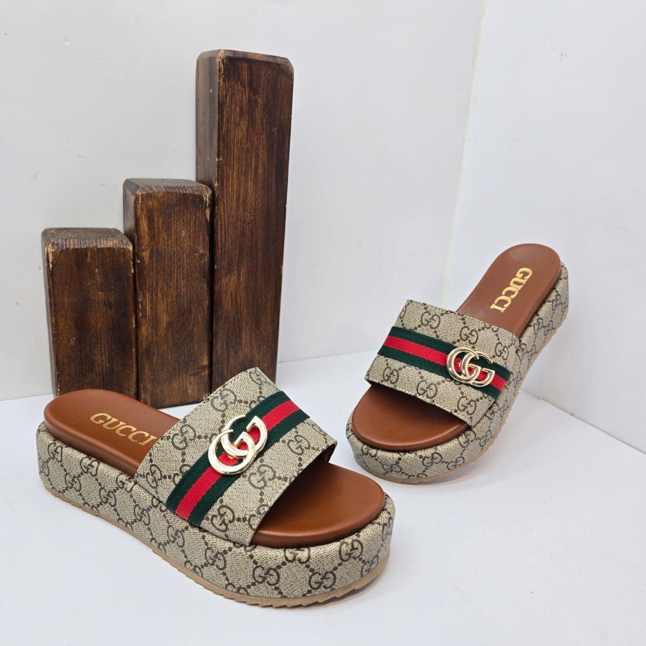 Γυναικεία παπούτσια Gucci