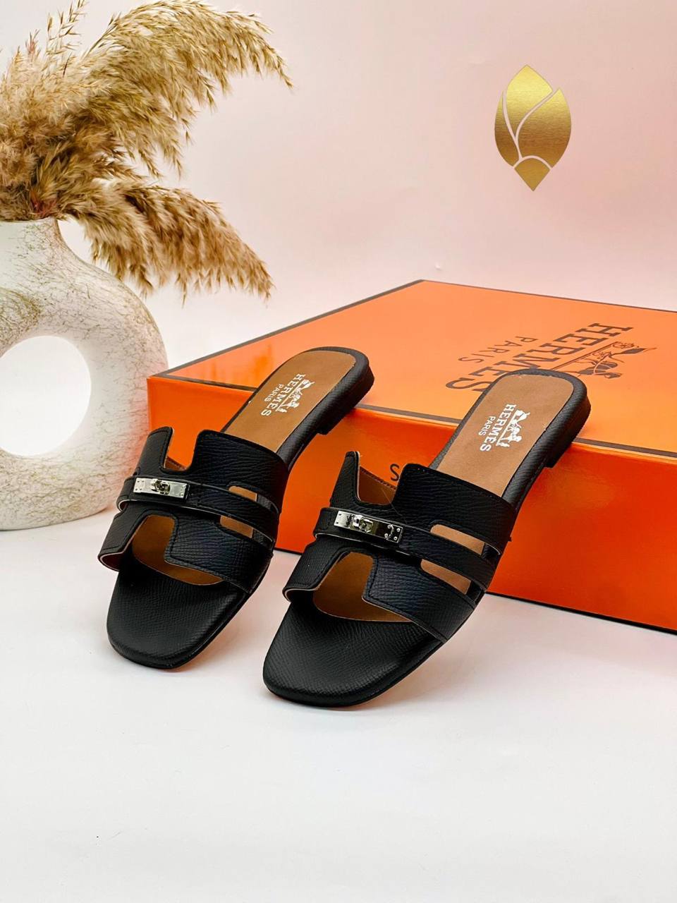 Γυναικείες παντόφλες Hermes