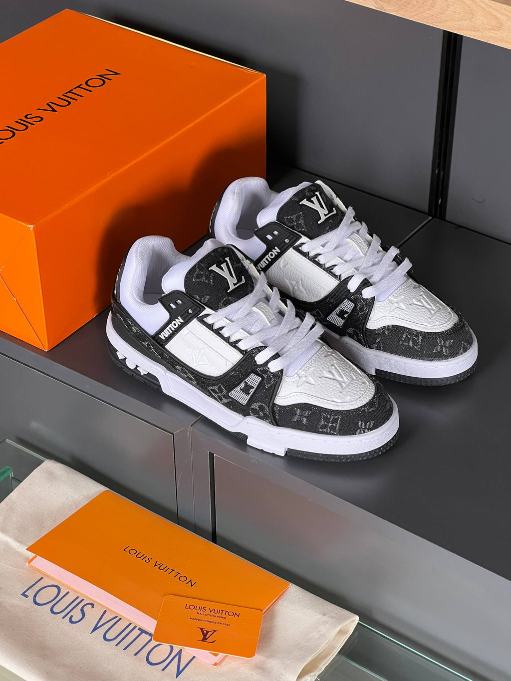 Ανδρικά παπούτσια Louis Vuitton